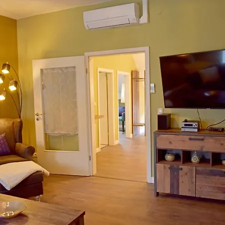 Stangenberg's Dachschloesschen * Χάμελν