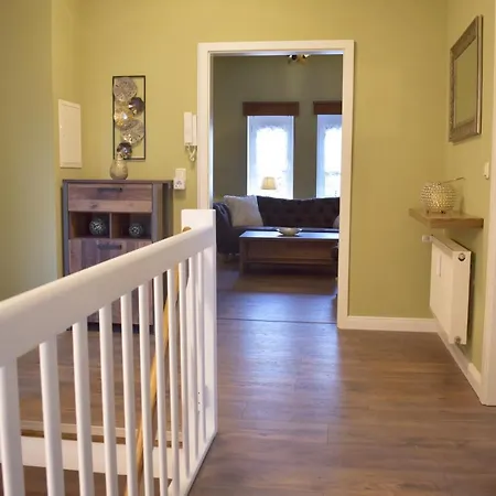 Stangenberg's Dachschloesschen