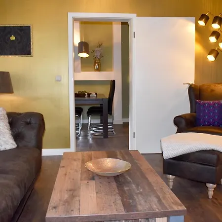 Apartamento Stangenberg's Dachschloesschen *